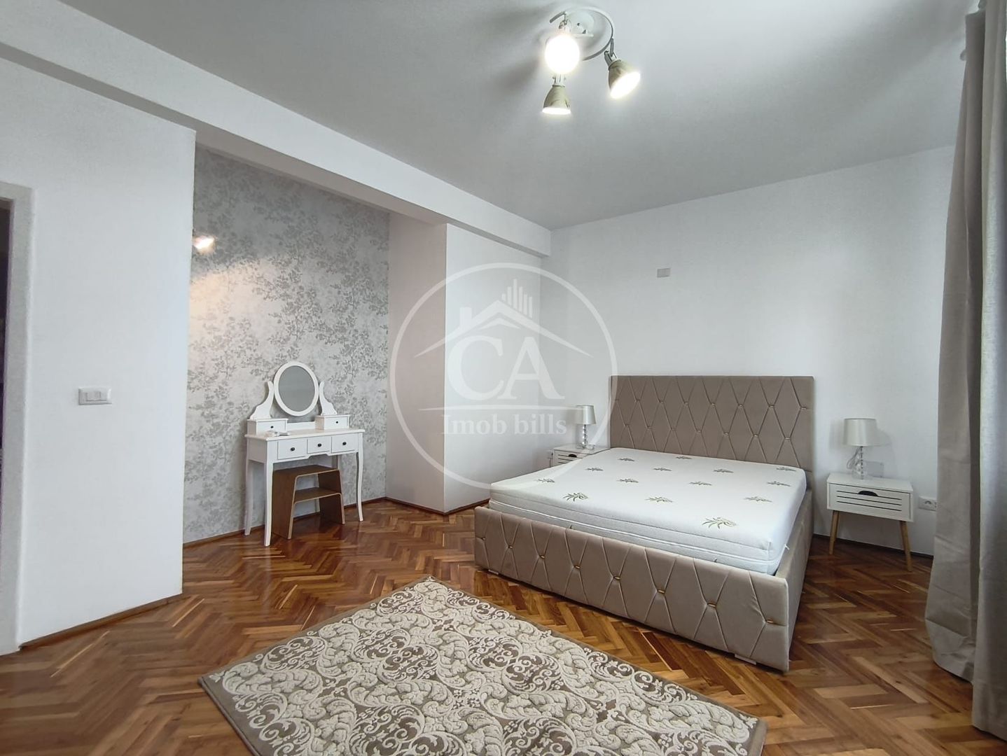 Apartament cu 3 camere de închiriat în zona Centrala, Oradea - Poză 1