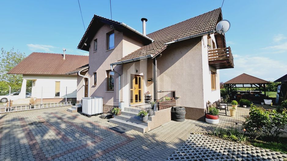 Casa individuala de vanzare, Alba-Micesti zona Kaufland - Poză 1