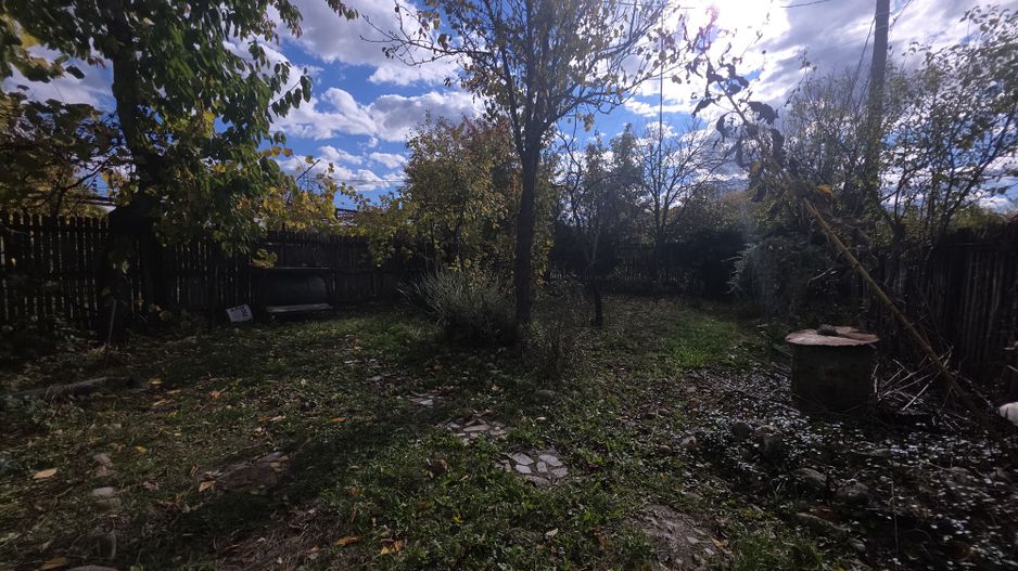 Casa vacanta zona colinara la 5 minute de municipiul Targoviste - Poză 12