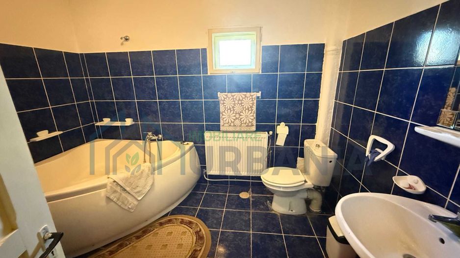 Casă de vânzare în Bucium - Bârnova, zonă centrală - Poză 6