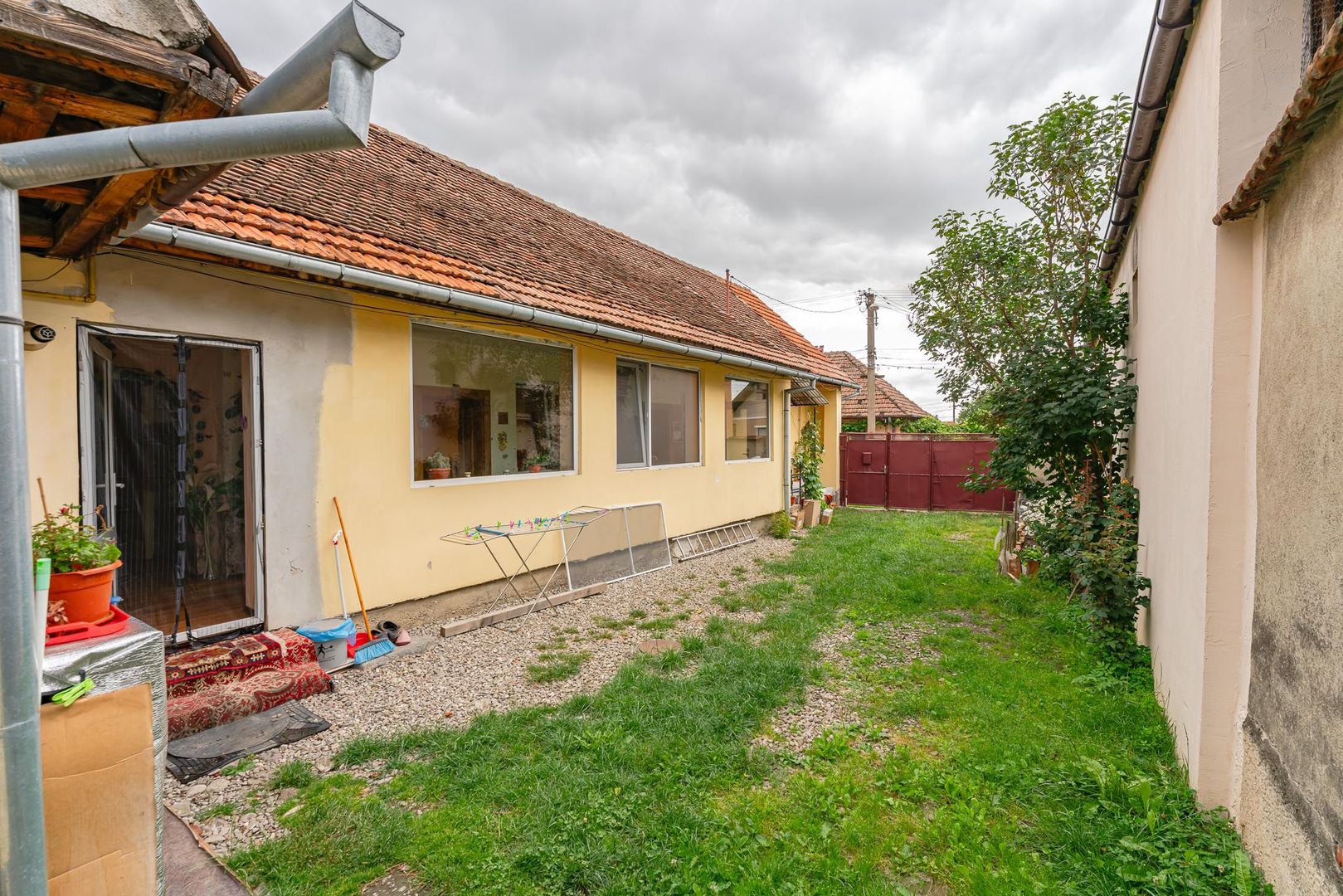 Casa in Sacele dispusa pe un singur nivel - Poză 3