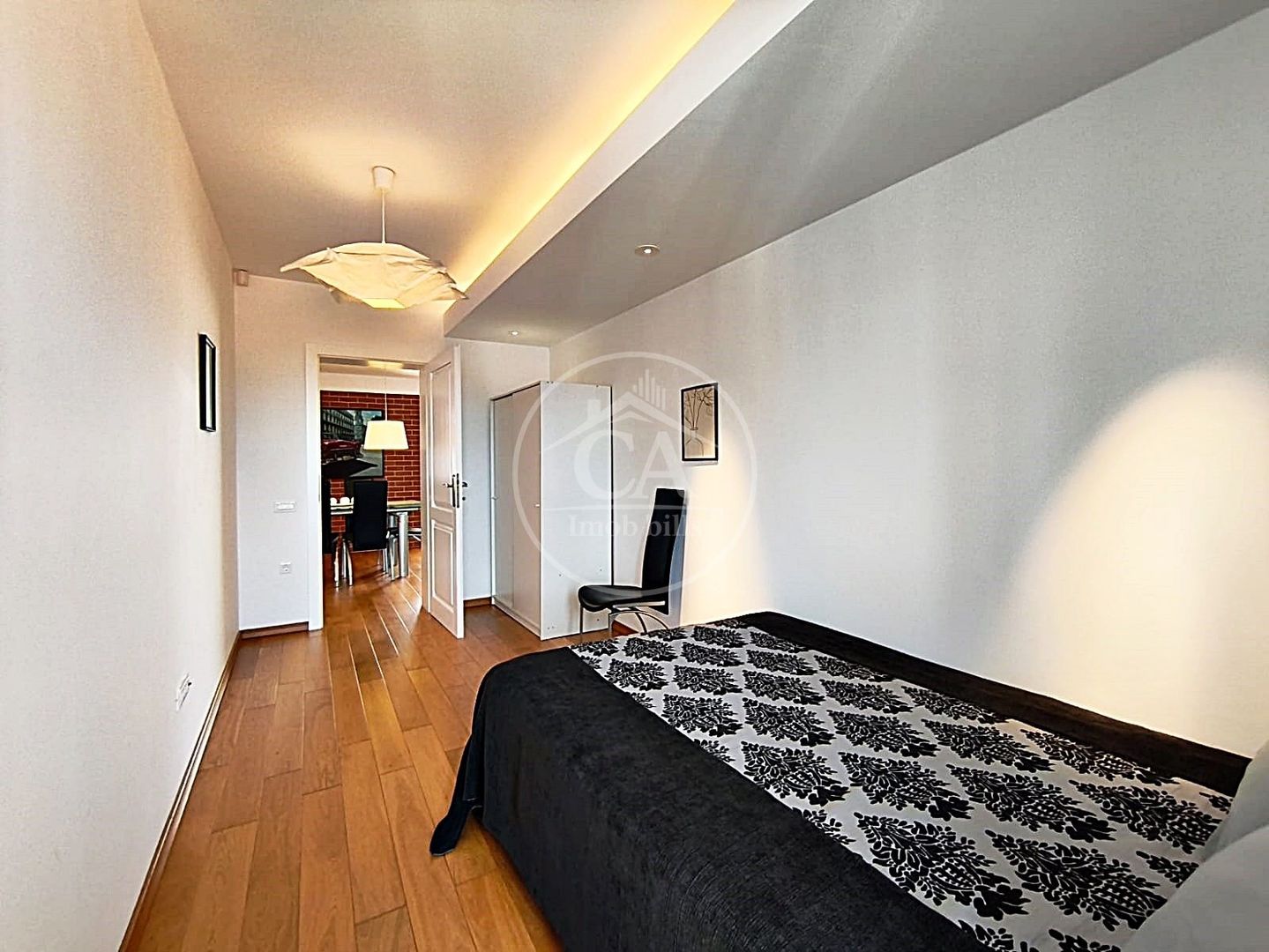 Apartament de vanzare cu 4 camere si terasa, Ultracentral, Oradea - Poză 6
