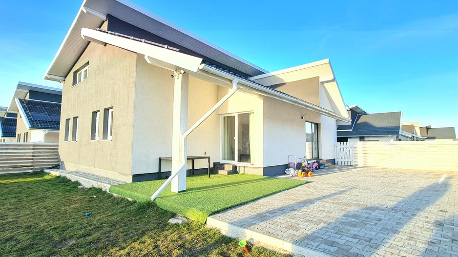 Casa individuala 4 camere mobilata utilata Cartier Izvor Tarlungeni - Poză 7