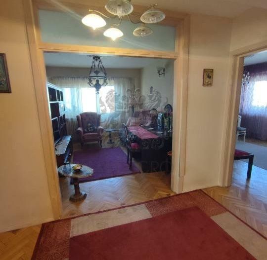 4 Camere | McDonalds Romana | Fara risc seismic | Metrou | Raritate - Poză 1