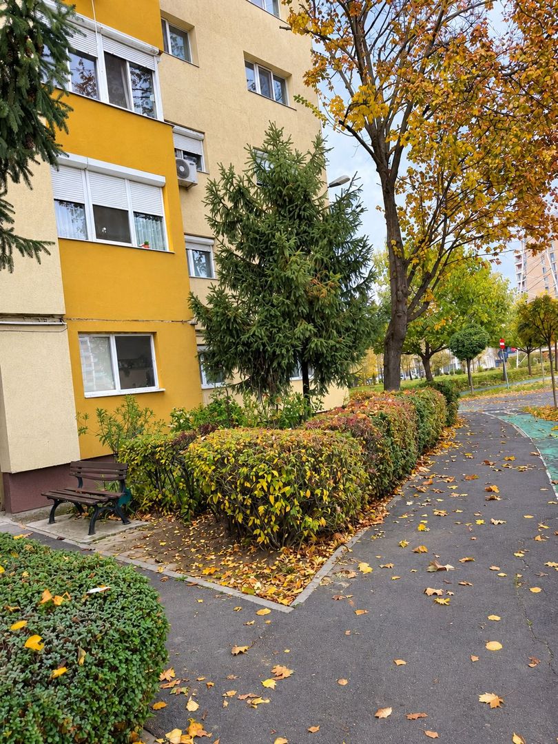 Soarelui | 3 camere | Decomandat | 2 băi | 2 balcoane | Etaj3 | Centrala proprie - Poză 1