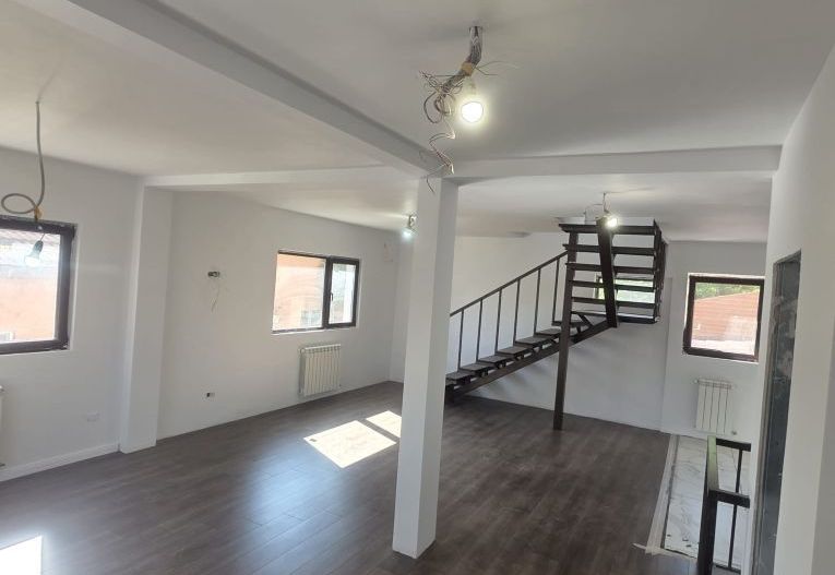 Casa cu 5 camere | Otopeni | Central - Poză 21