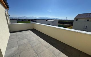 Apartament 3 camere / penthouse pe doua nivele - zona Sanpetru - Poză 2