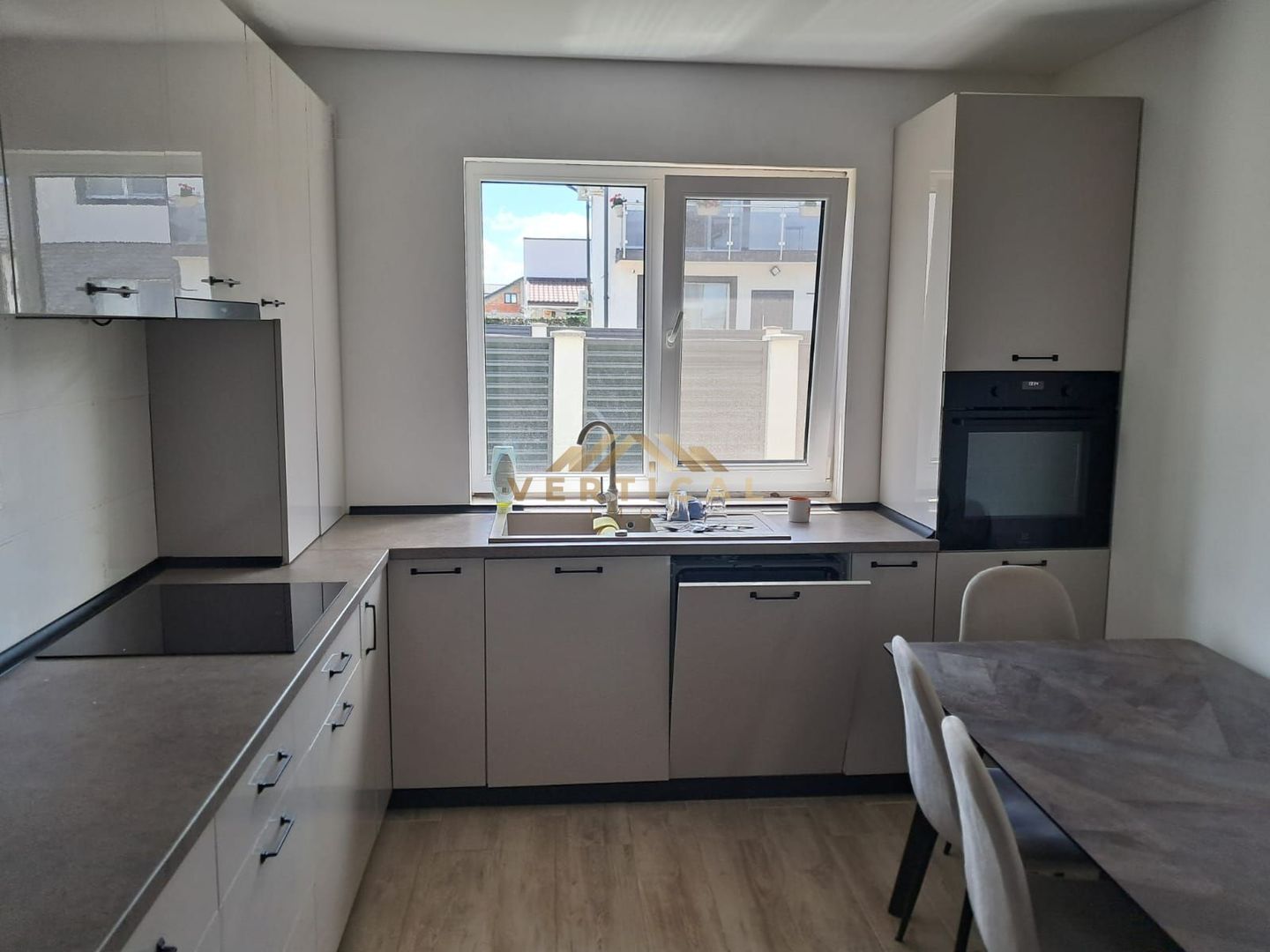 Casă P+1 de Vânzare – 3 Dormitoare, 2 Băi | Zona Aviatorilor, Berceni - Poză 4