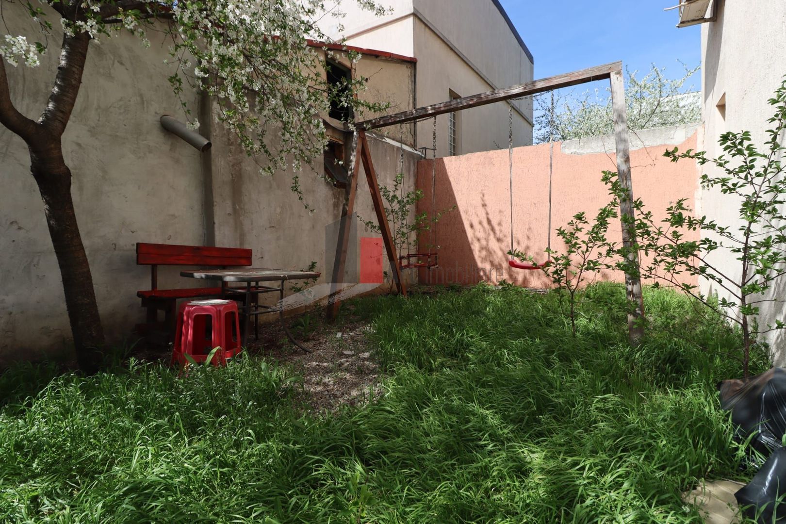 Apartamentul "QETO", bloc cu curte interioara, LIBER - Poză 25