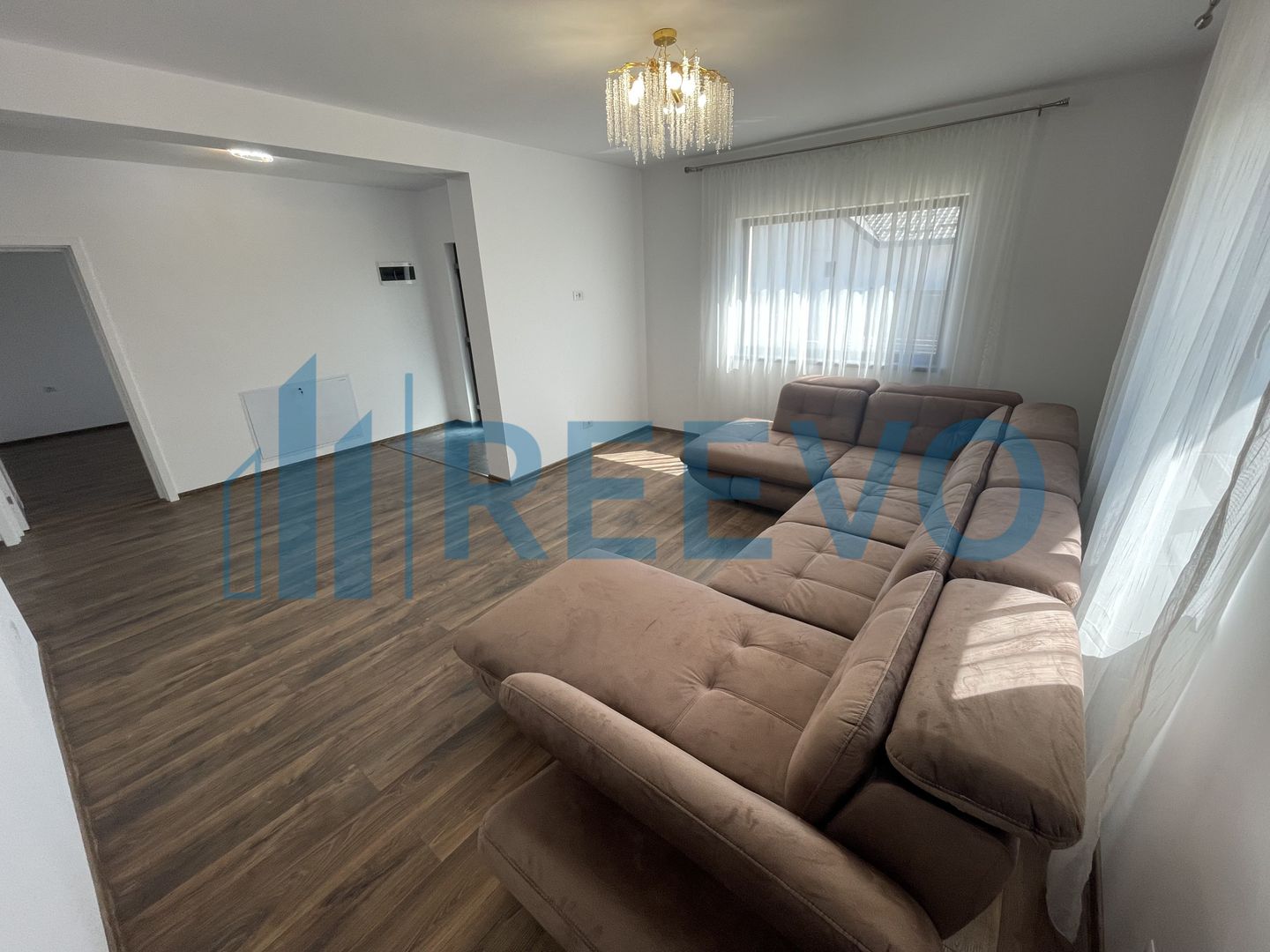 Casă de închiriat în Hemeiuș - Poză 4