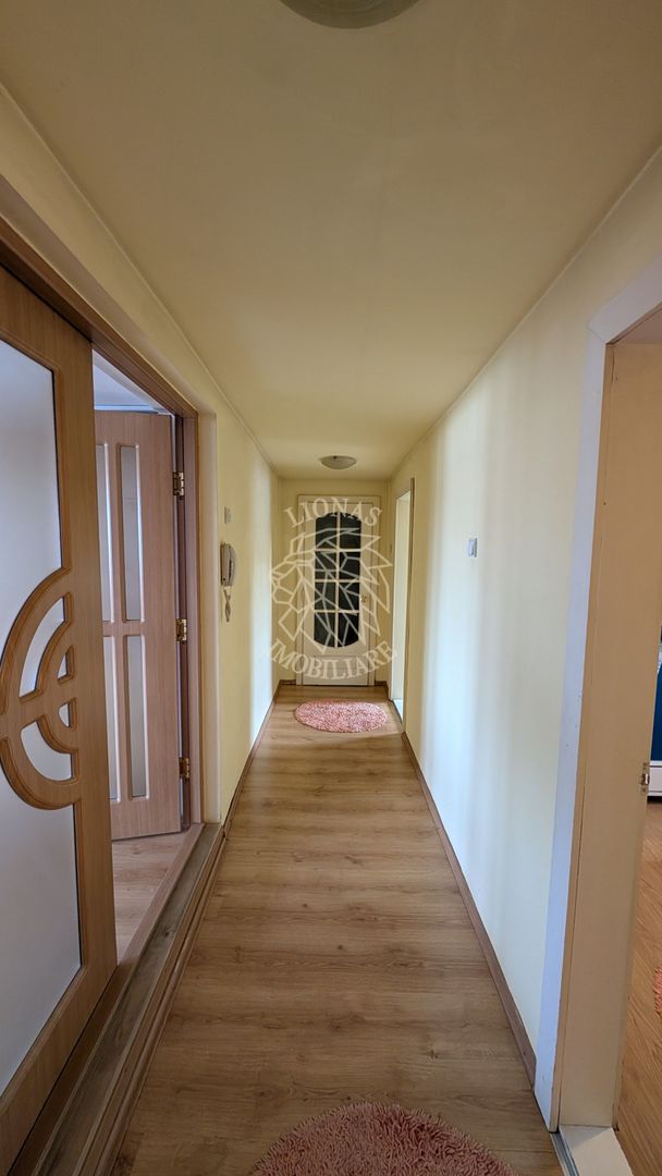 Apartament 4 camere 132 mp-balcon-ideal locuire- zona Calea Moldovei - Poză 5