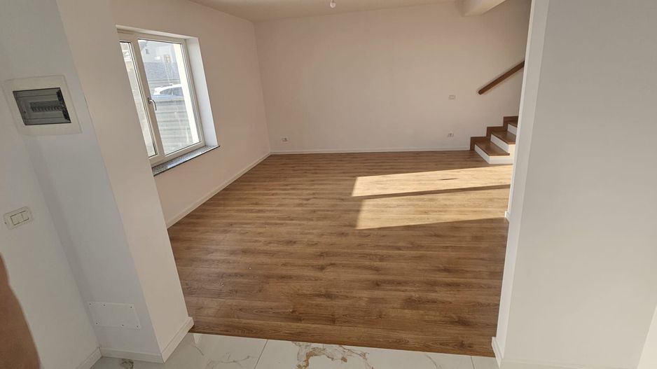 Duplex De Vanzare I Ipotesti, Suceava I Pret: 140.000 € - Poză 9