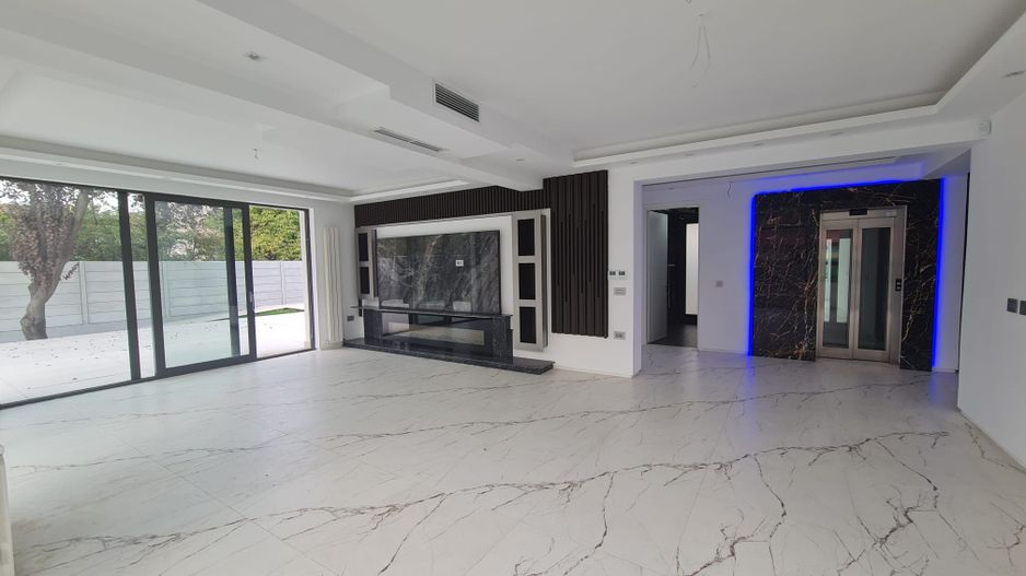 LUX | Casă Individuală | Iancu Nicolae | 10 camere - Poză 2