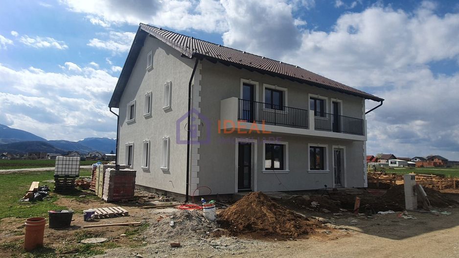 Casa Tip Duplex cu 4 camere, in Talmaciu - Poză 2