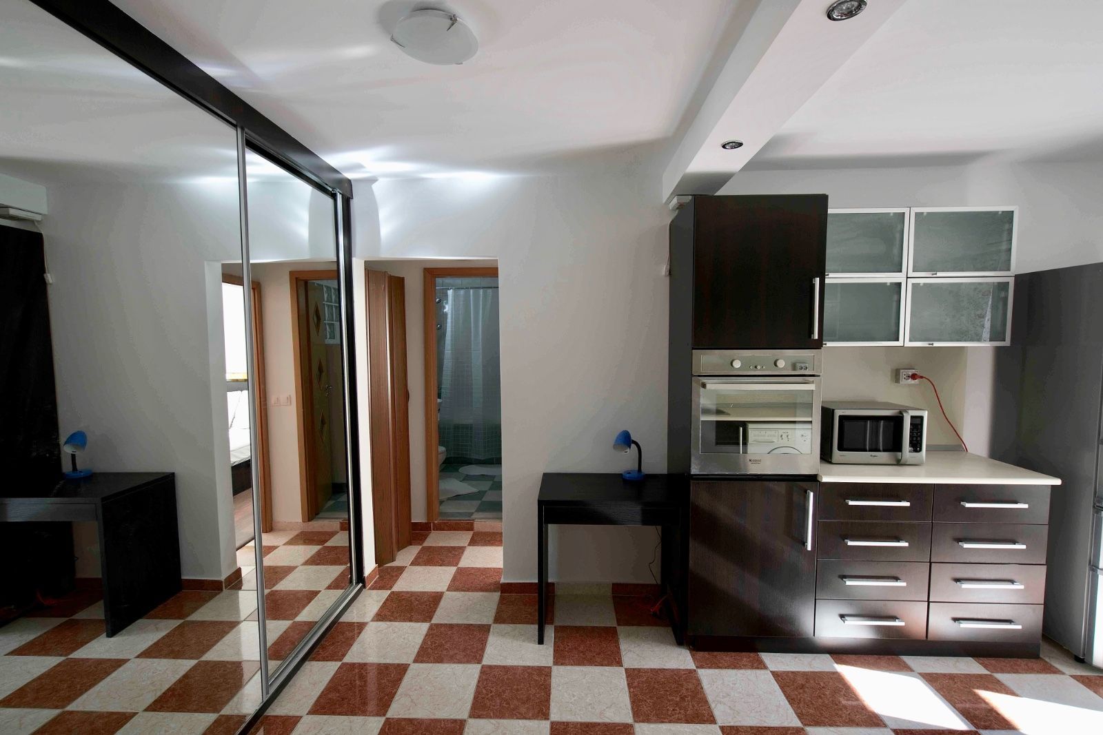 Apartament 2 camere, Aviatiei, centrala  proprie, etaj 1, metrou 5 min - Poză 8