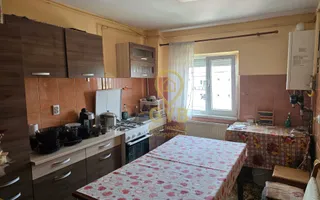 Apartament spatios cu 4 camere, 2 balcoane – Marghita, zona Penny - Poză 16