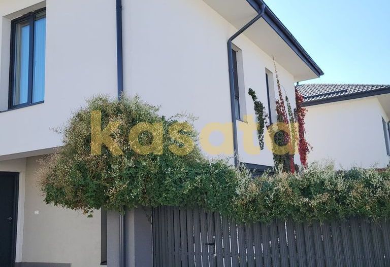 Duplex premium lângă pădure | Grădină 100 mp | 4 camere + mansardă | 2 - Poză 1