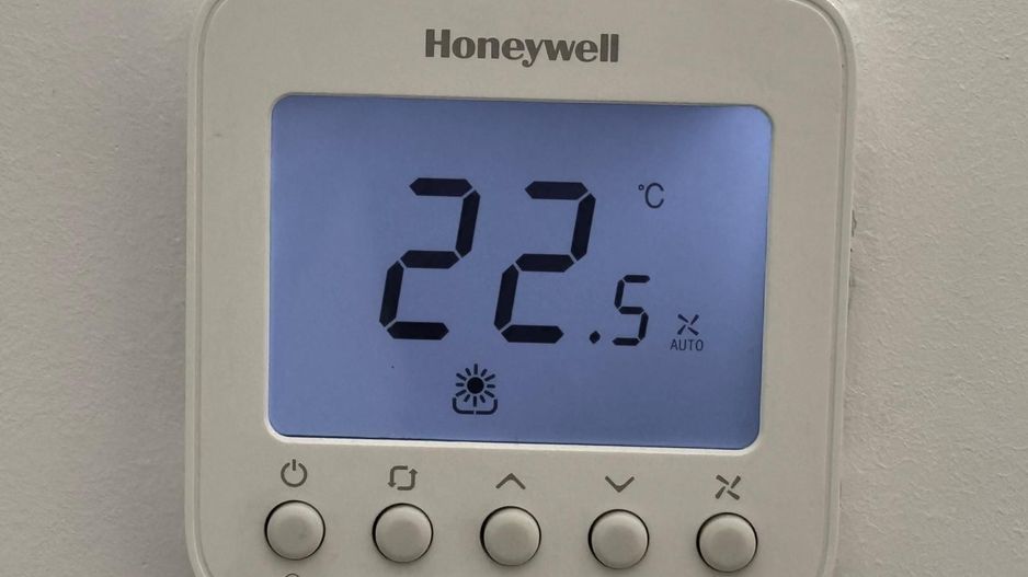 GARSONIERA COTROCENI, MASINA SPALAT VASE, BUCATARIE INCHISA, METROU - Poză 9