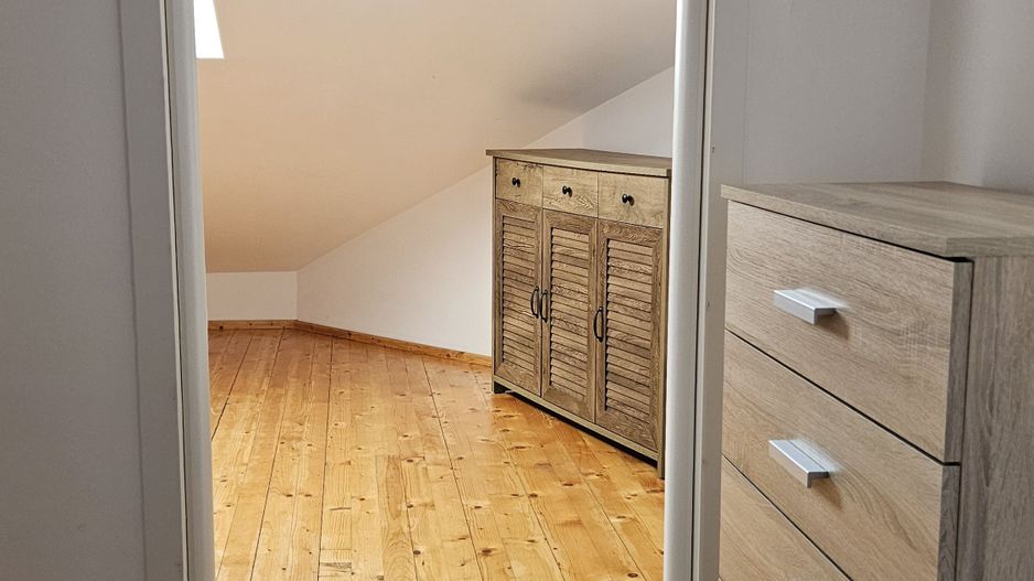 Apartament de inchiriat 6 camere 179 mp Etaj 2 + mansardă - Poză 20