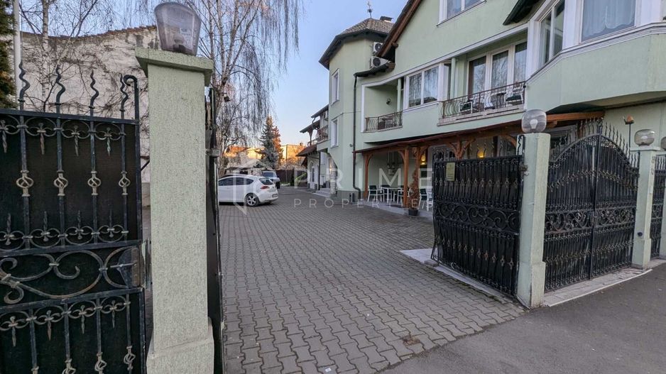 Spațiu Comercial Generos (384 mp) Amenajat ca Restaurant | Central - Poză 8
