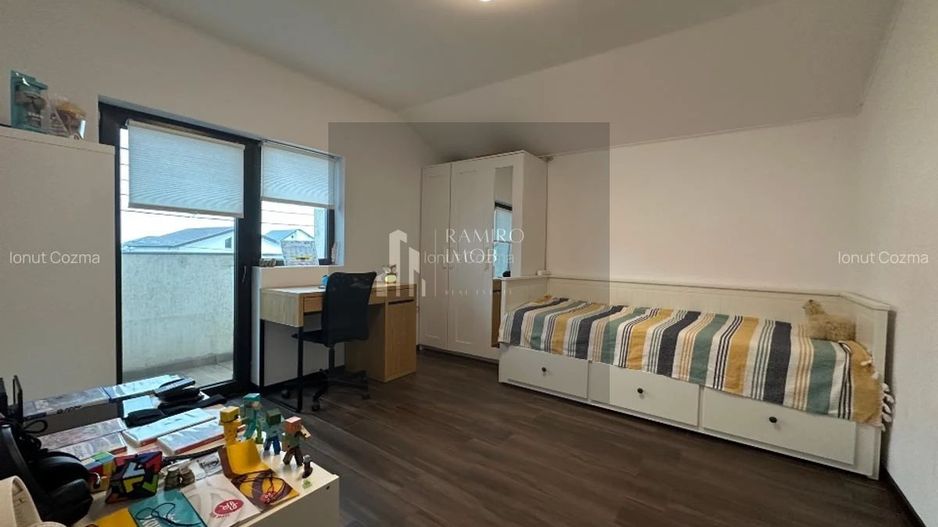 VILA MOBILATA SI UTILATA - Poză 11