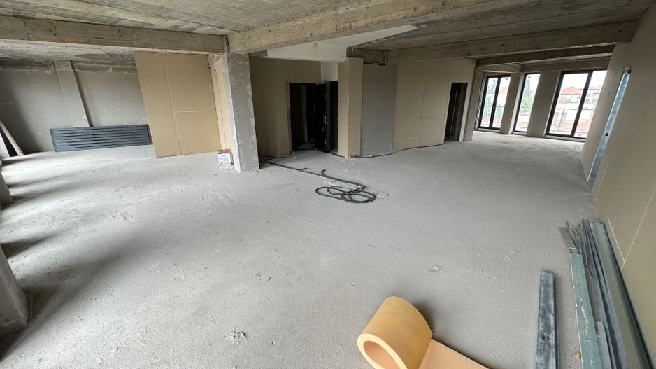 Cladire de birouri  Central pretabil activități medicale - Poză 15