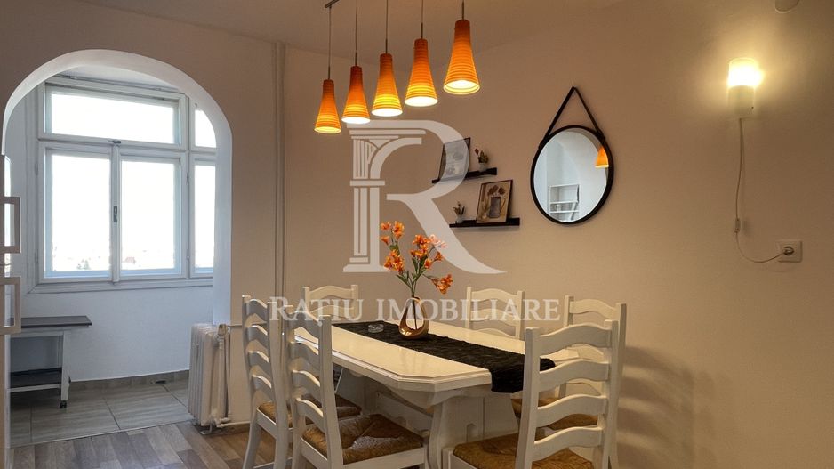 Apartament cu 3 camere | Central | Vedere panoramică | Oradea - Poză 1