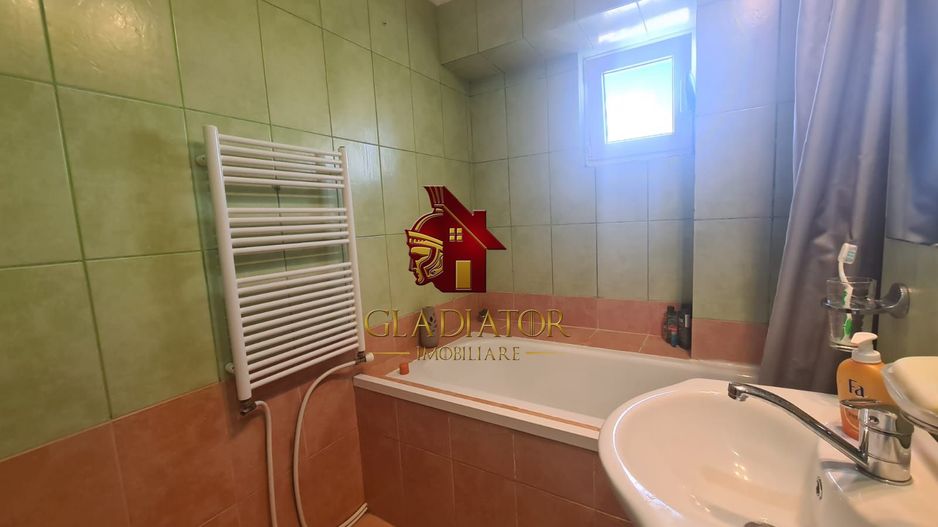 Oportunitate rara la bulevard in Alexandru cel Bun - 3 camere bl. 1989 - Poză 15