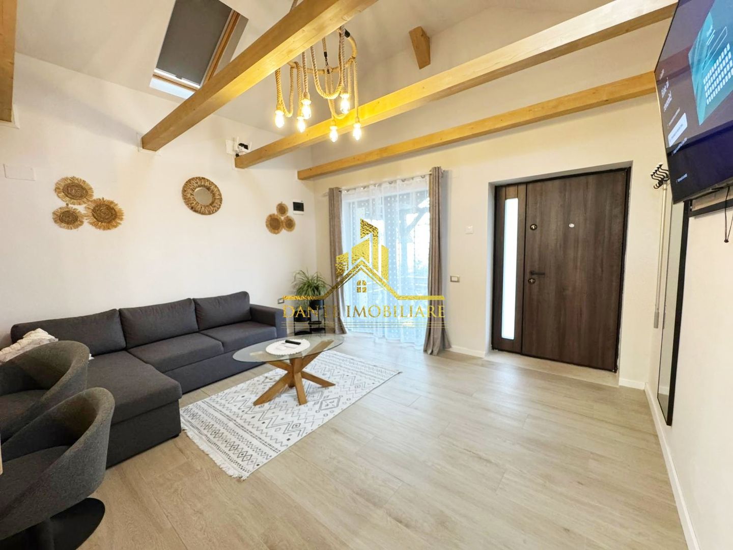 Casa individuala, ultrafinisata, balcon, terasa, curte, Someseni - Poză 2