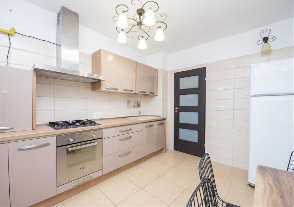 Apartament 3 camere, cartier Rovine, zona Posta - Poză 4