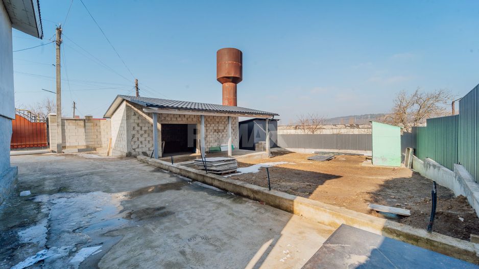 Casă în Vatra - strada centrală Linella - Poză 18