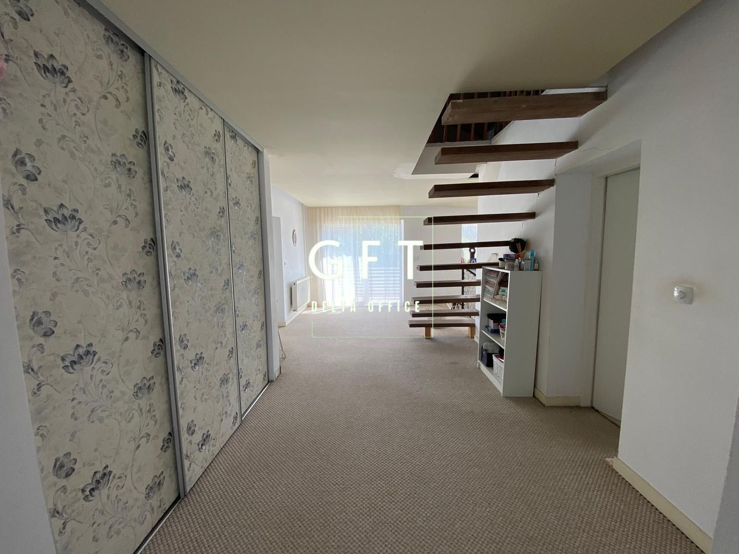 PRET REDUS!!! Vila de lux, P+E+M, piscina, 7 minute de centru Bistritei - Poză 11