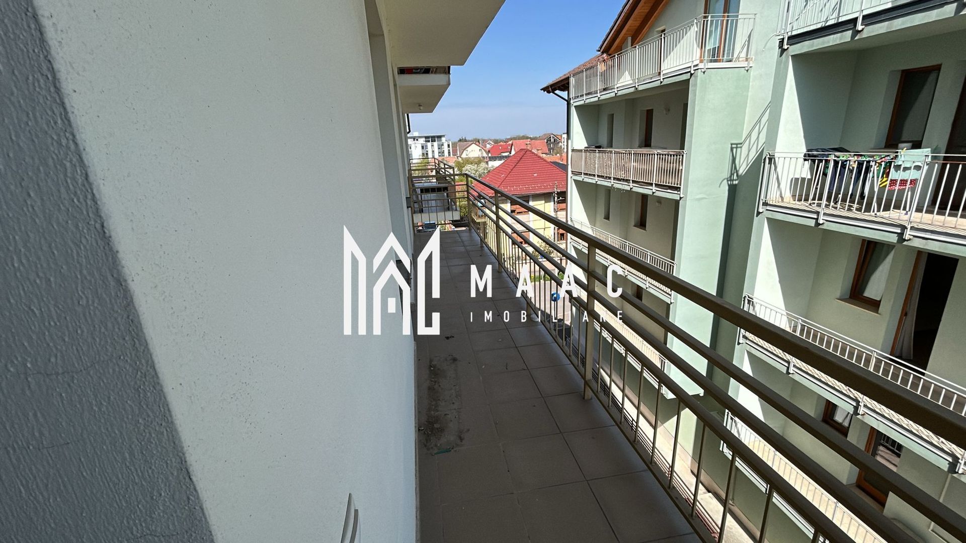 Apartamentb3 camere 2 băi ,garaj - Poză 8