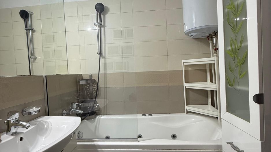 APARTAMENT 3 CAMERE | B-DUL BUREBISTA | ZONA CENTRALĂ - Poză 8
