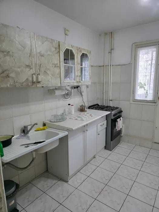 De vanzare apartament 3 camere Crangasi - Poză 7