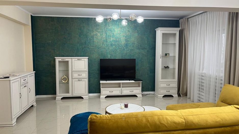 Apartament spațios, 2 camere,  76 mp,  2 bai, cu  vedere in Decebal - Poză 8