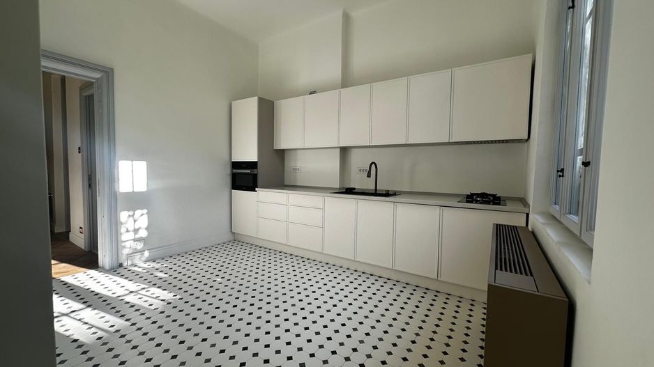 Apartament 5+ demisol Zona Traian - Poză 7