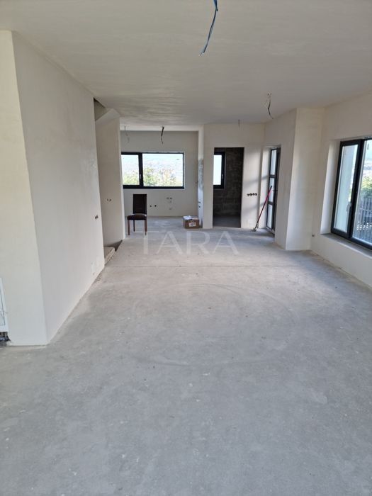 Casa cu 4 camere de vanzare in Iris - Poză 1