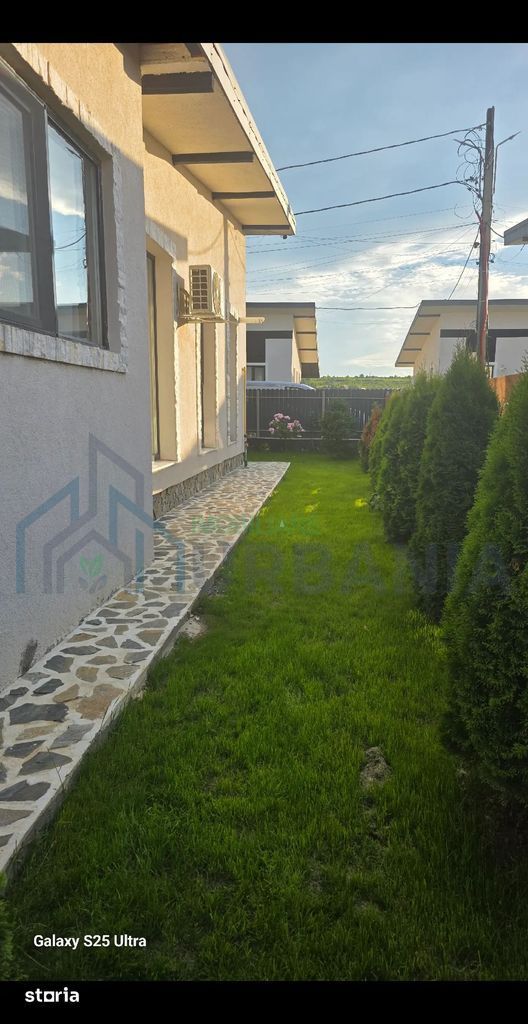 Casă cu 4 camere, garaj și mansardă în Visan, Bucium, Iași - Poză 3