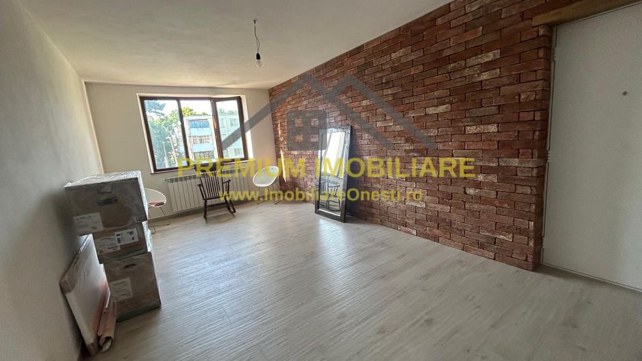 Apartament 3 camere de vanzare - Poză 1