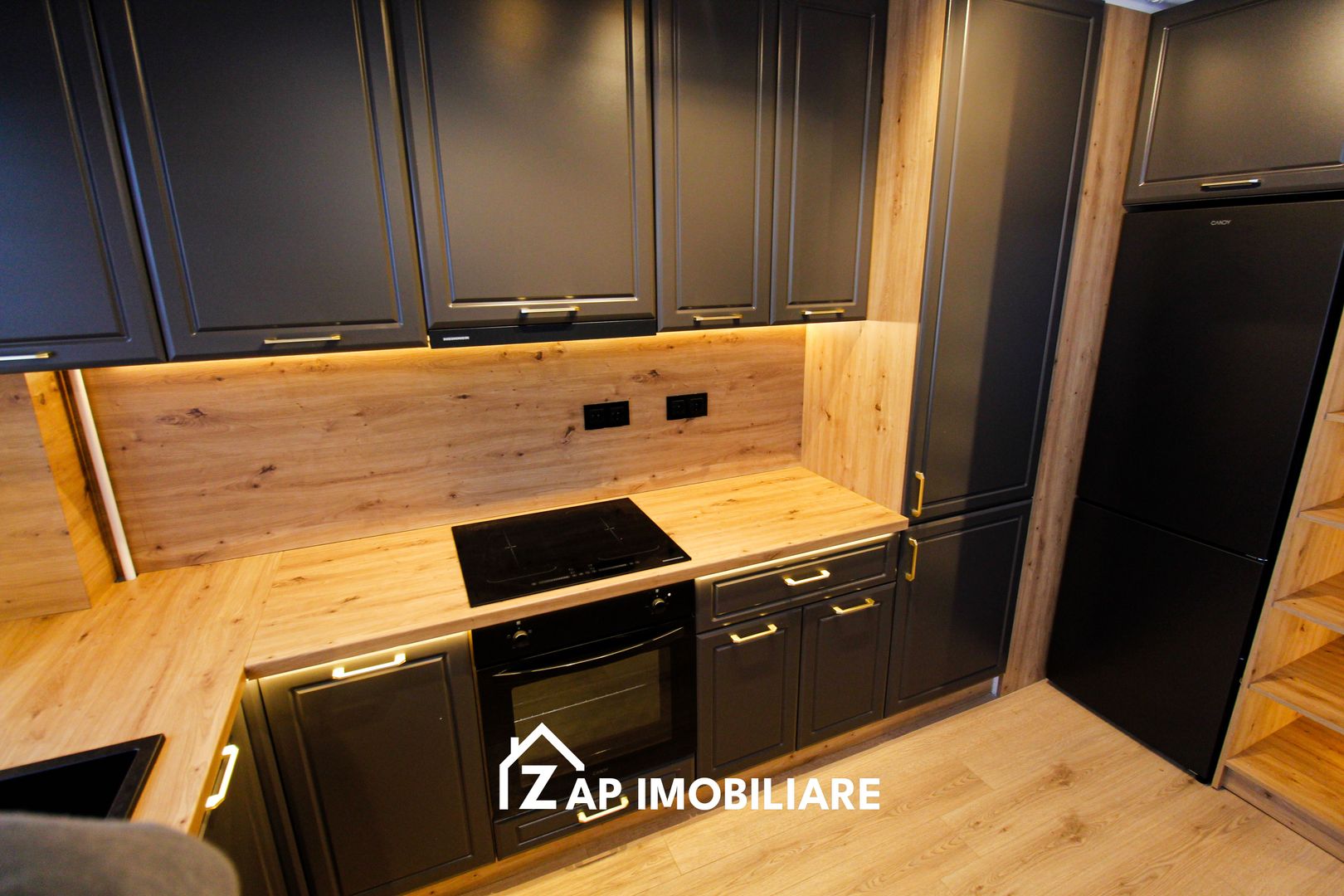 Premium 2 Camere Maurer | Parcare  | Echipat LUX - Poză 5