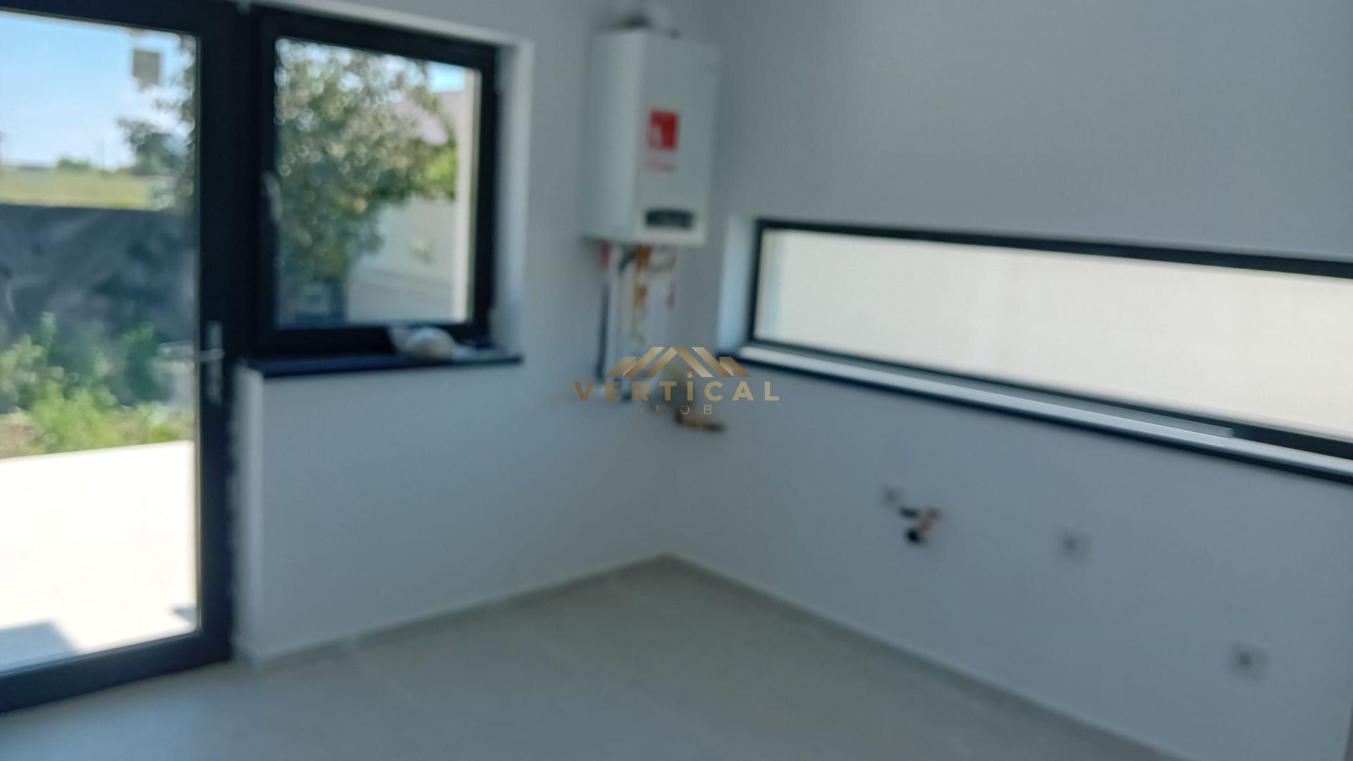 🏡 Casă modernă cu 4 camere de vânzare – Comuna Berceni - Poză 5