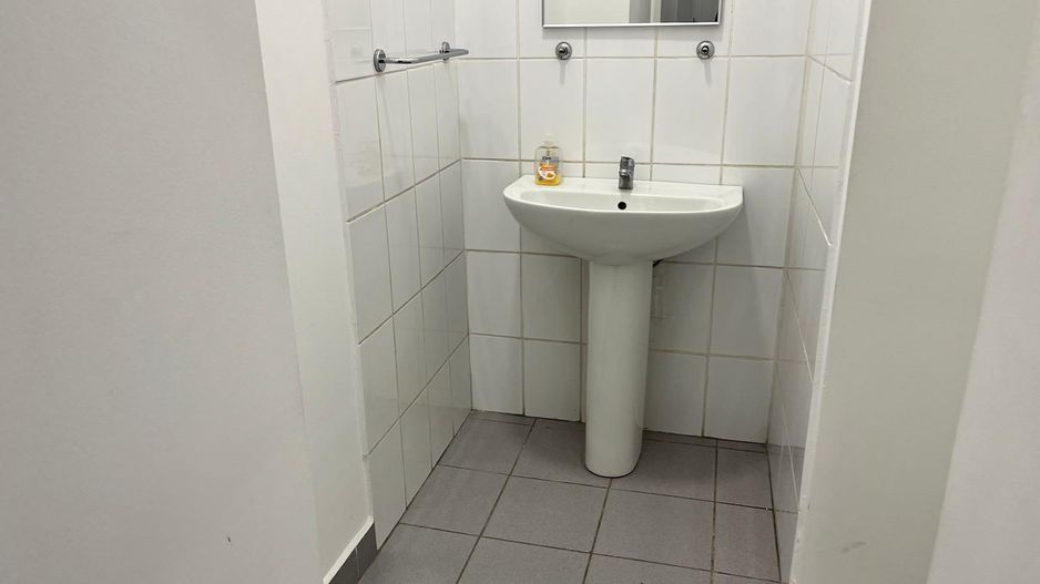 Spatiu comercial la artera - Poză 9