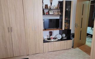 Apartament 3 camere, Floresti - Poză 4