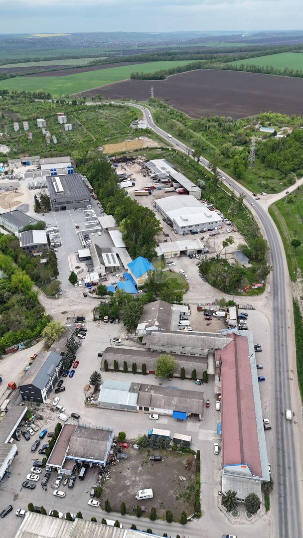 Teren cu spații comerciale Mun. Bălți - Poză 21
