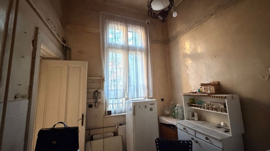 URGENT!, VILA SINGUR CURTE, POZITIE PE COLT, GARAJ, NEGOCIABIL - Poză 4