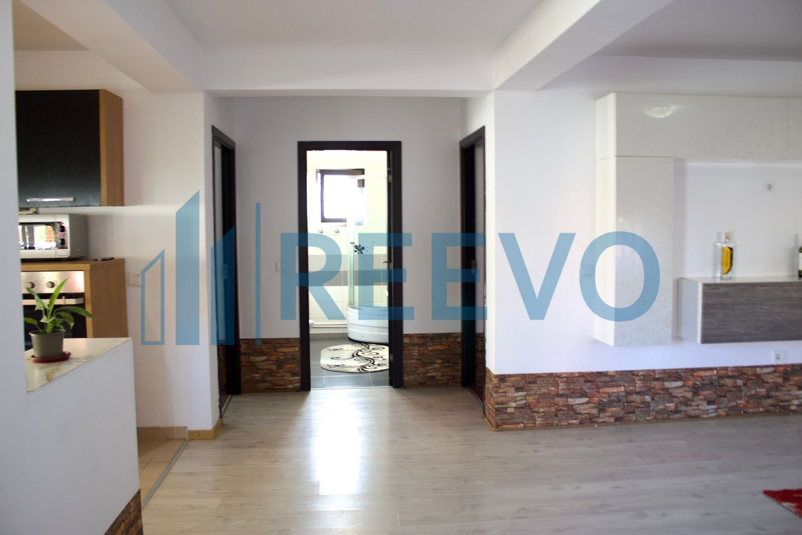 Casă/Vilă de vânzare în Letea Veche, Jud. Bacău - Poză 18