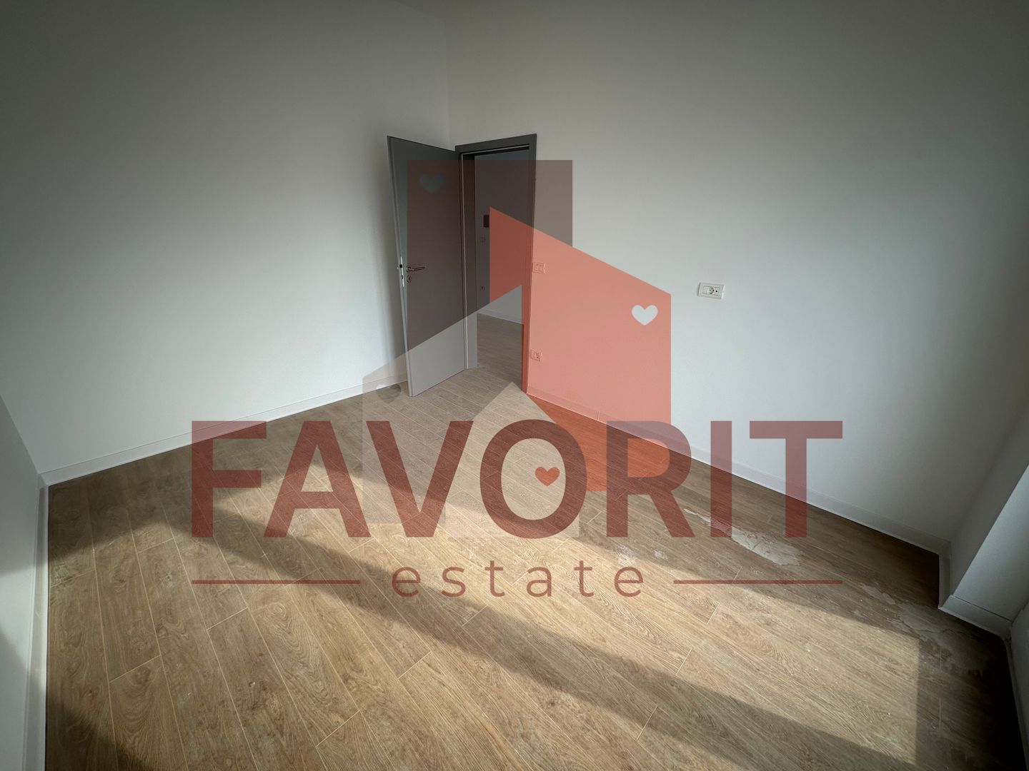 Compartimentare eficienta. Terasa generoasa. Finisaje la alegere. - Poză 8