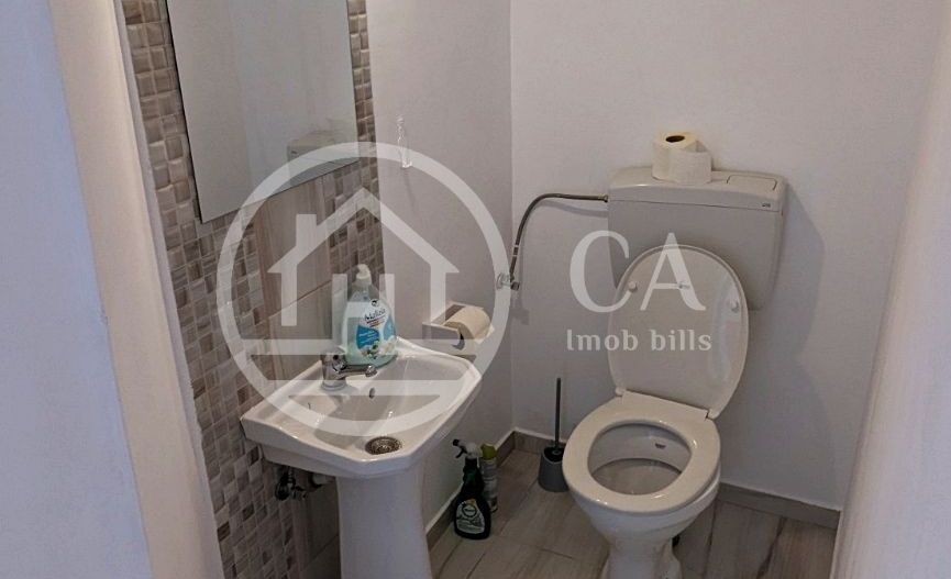 Spațiu comercial de închiriat cu 1 camera, zona ultracentrală, Oradea - Poză 4