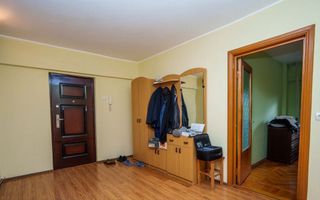 Str Victoriei - Apartament 2 cam decomandat Central - Poză 3